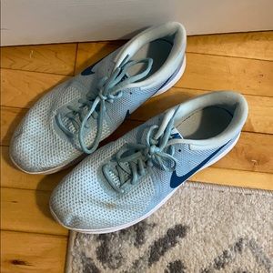 Nike women’s shoes!